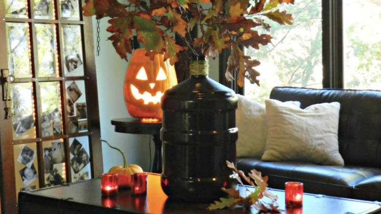 Photo of a vase made of a large water jug