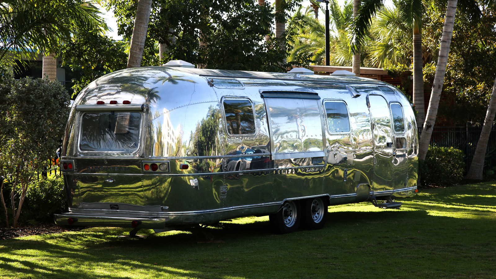 5 Ideas For A BudgetFriendly Airstream Trailer Renovation