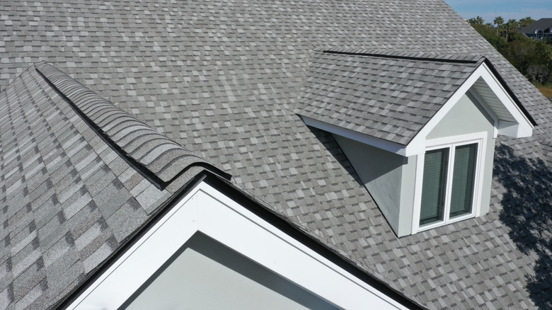 Grey shingle roof 