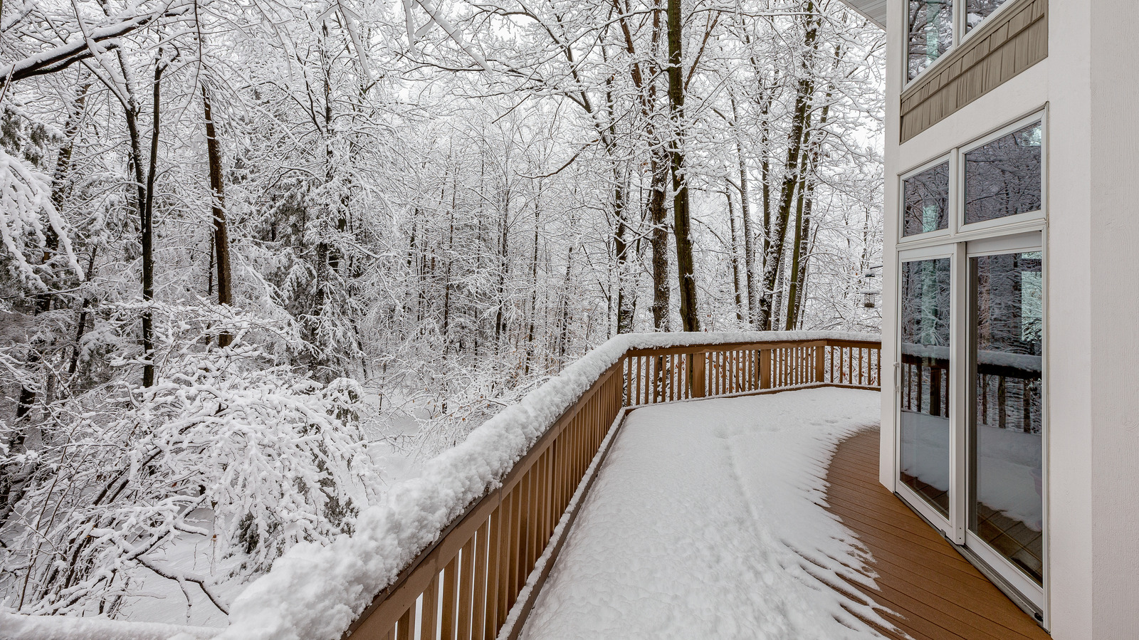 5 Simple Ways To Protect Your Deck This Winter