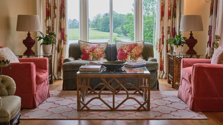 English country living room