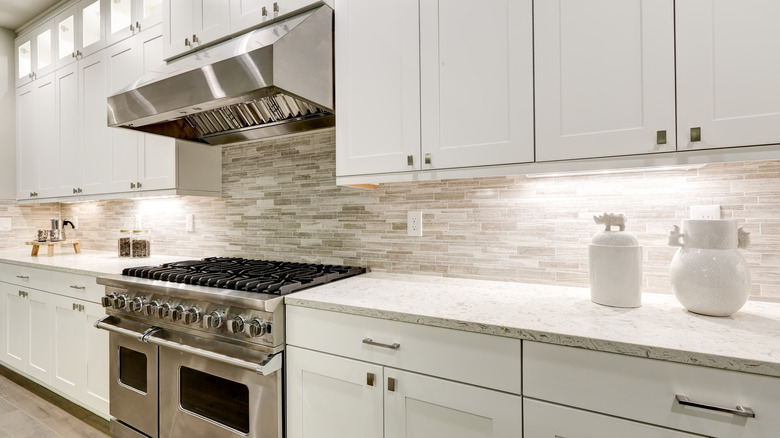 5 Tips For Choosing The Right Kitchen Cabinet Style For Your Space