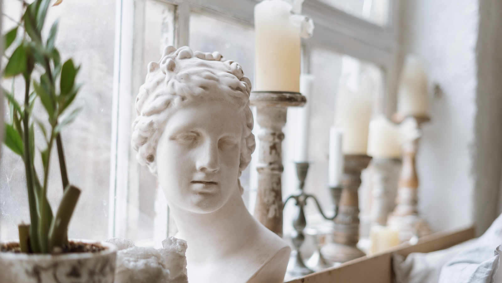 5 Tips For Incorporating Decorative Busts Into Your Home Decor