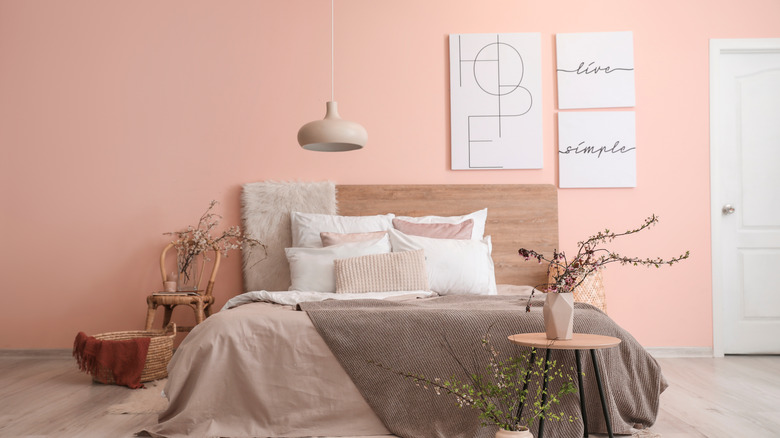 Bedroom with pink walls