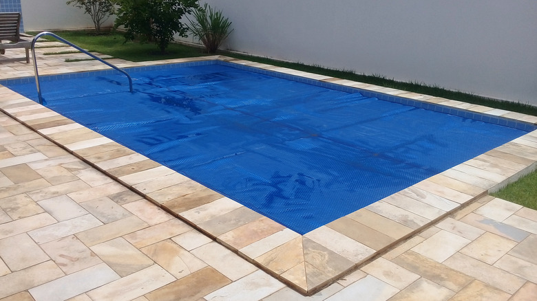 Pool cover