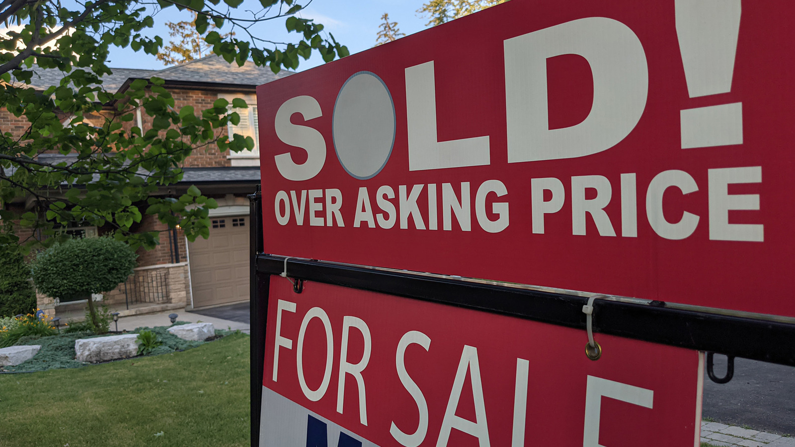 5 Ways To Protect Your Vacant House Until You're Ready To Move In