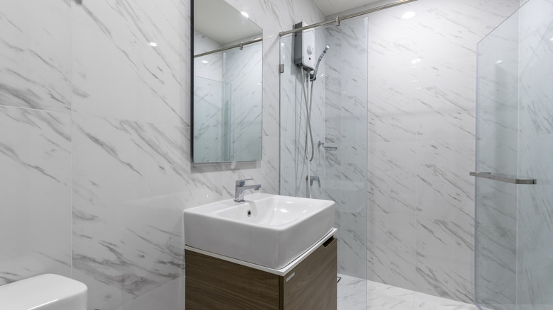 White and gray marble bathroom