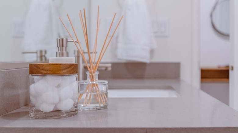 Bathroom countertop