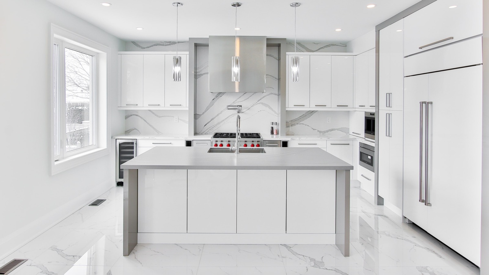 18 White Kitchen Designs That Will Never Go Out Of Style
