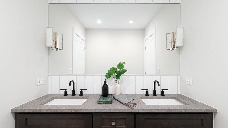 Quartz countertop with dual sink in a bathroom