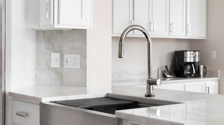 Kitchen with quartz countertops