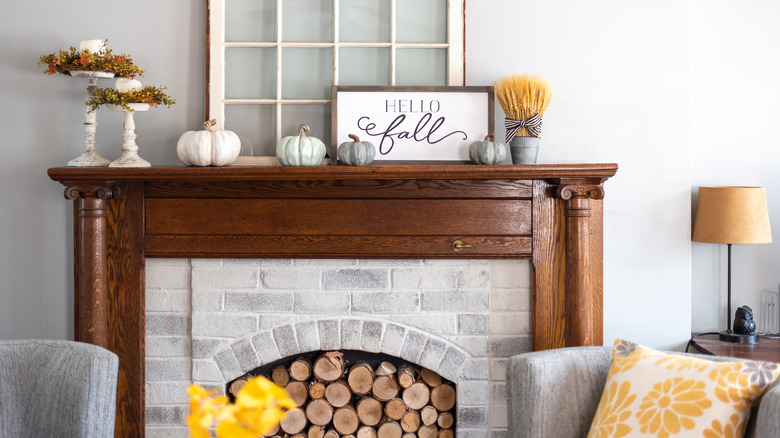 living room fall decor