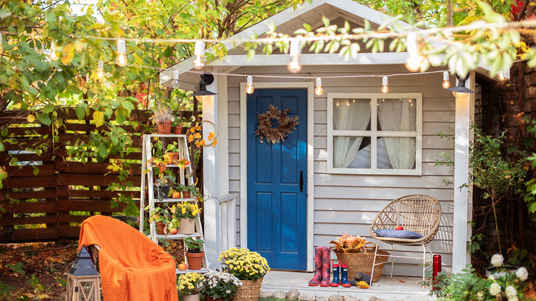 she shed porch decor