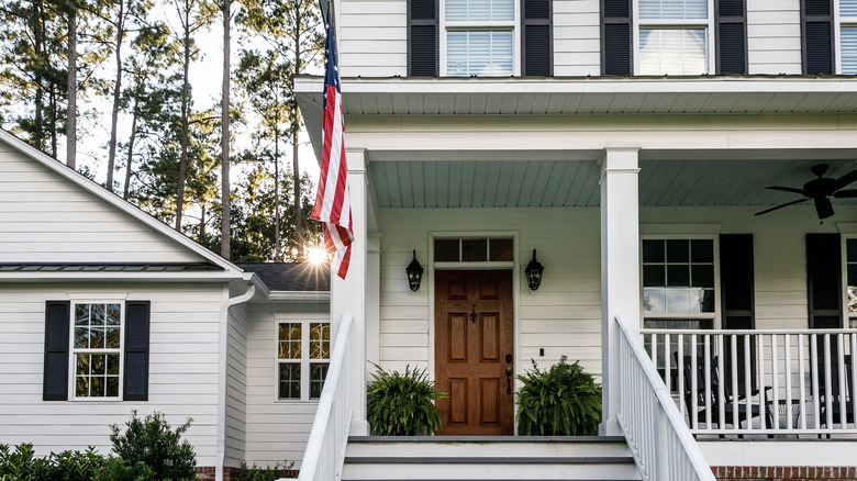 Southern home with large porch 