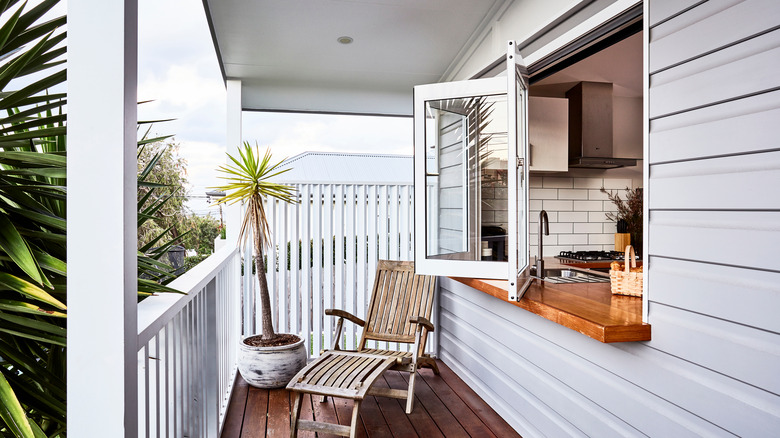 porch for entertaining