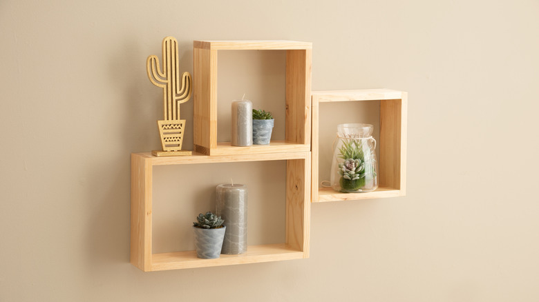 Asymmetrical modern shelves