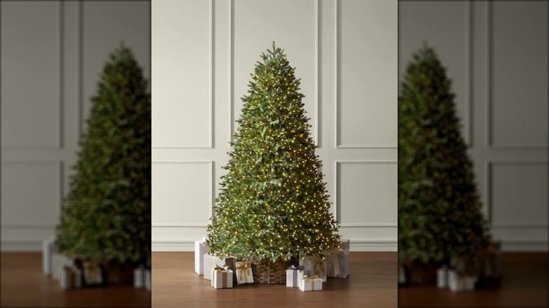 Pre-lit Christmas tree