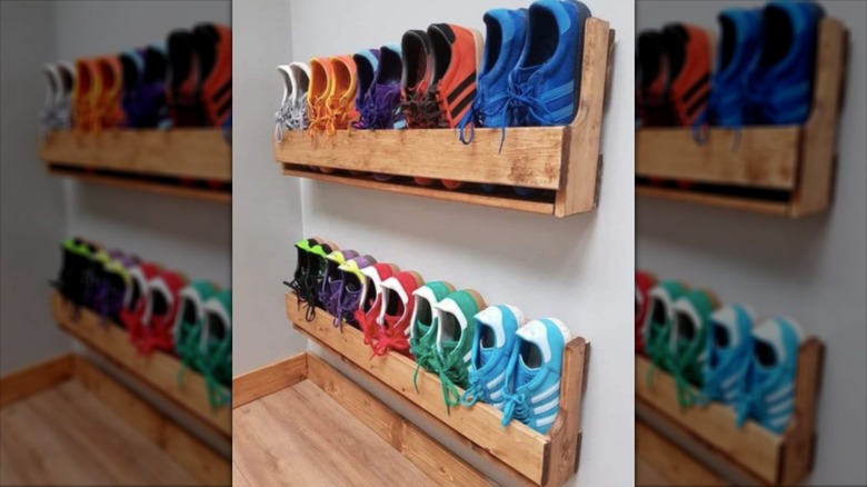 Screenshot of running shoes stored in wooden pallet shoe storage