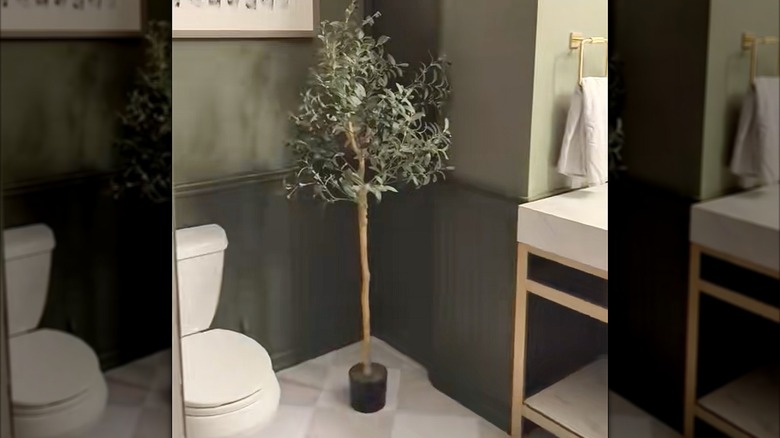 Bathroom with green color capping combos on the walls