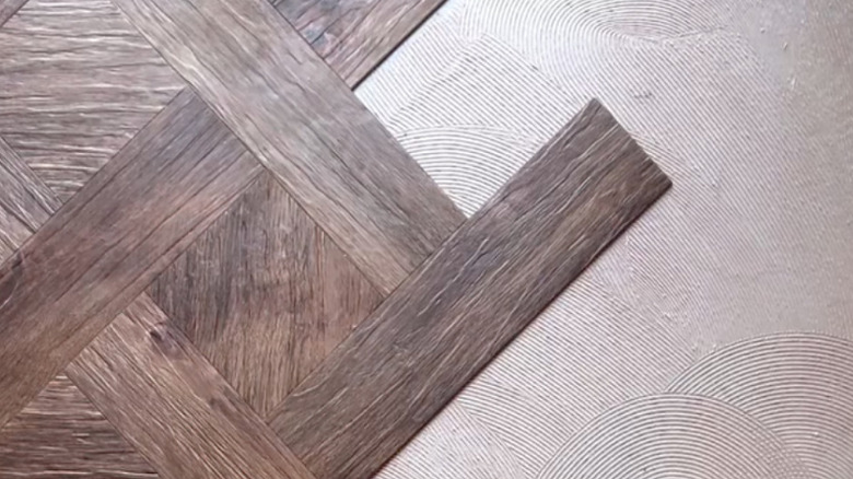 dark basket weave flooring pattern