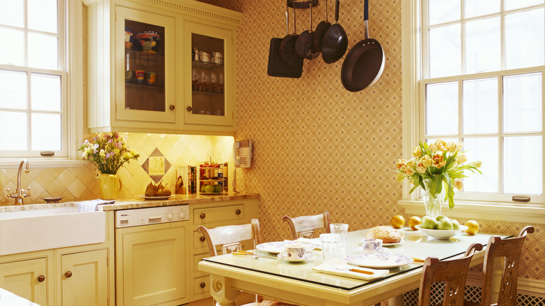 Warm farmhouse style kitchen