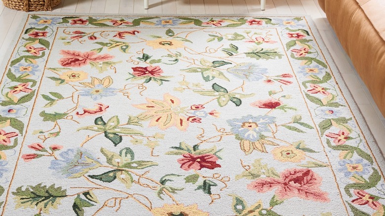 Closeup of a Safavieh blue floral rug