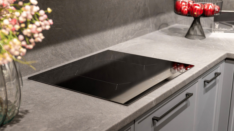 Image of seamless cooktop in kitchen