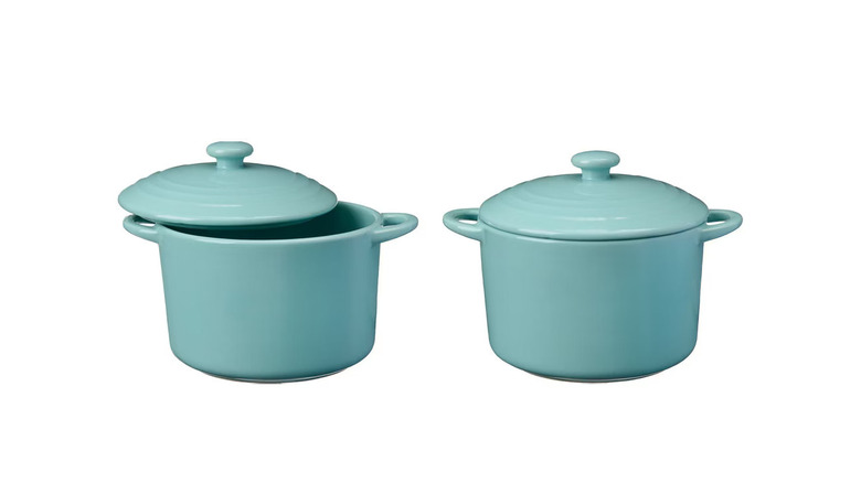 two mini blue casserole dishes