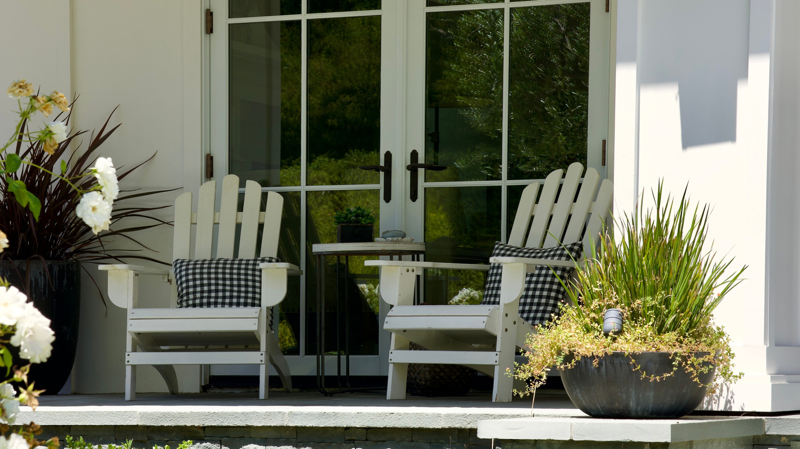 A Common Porch Design Choice May Be Lowering Your Home's Value