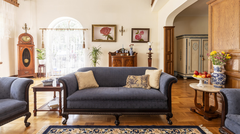 Traditional living room