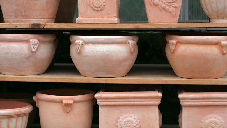 Terracotta pots suitable for a DIY fire bowl