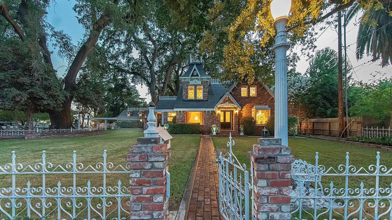 exterior of brick Victorian home