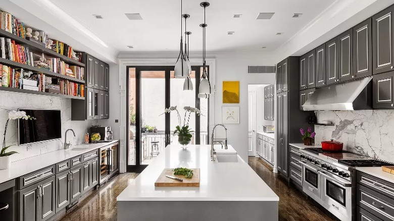 White and gray kitchen