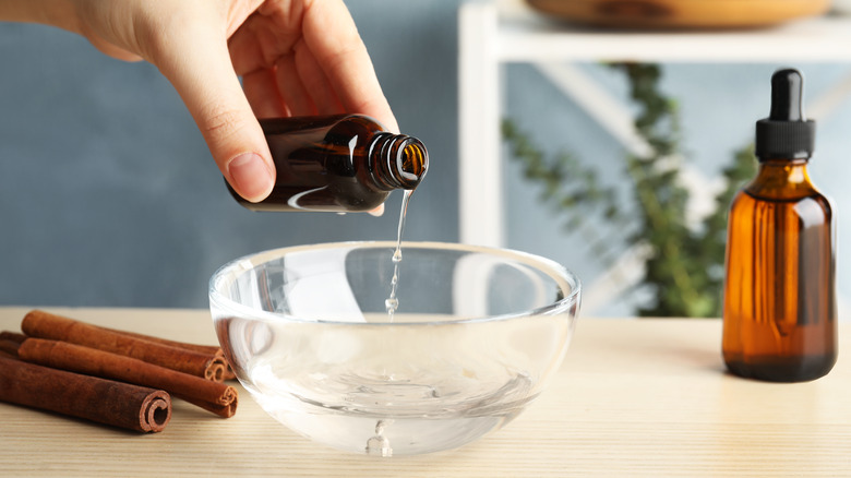 Cinnamon essential oil