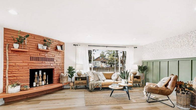 living room 