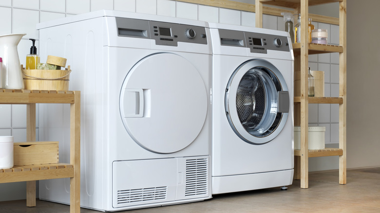 Laundry room minimal storage