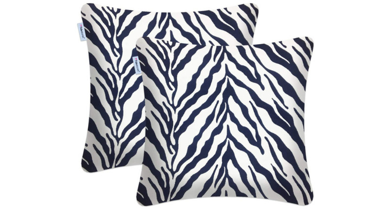 throw pillows with zebra patterns