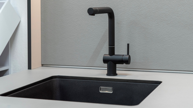 A black matte faucet