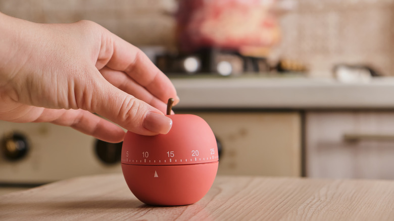 a kitchen timer