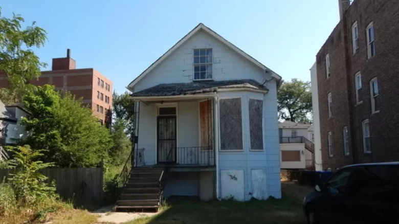 Chicago family home front porch