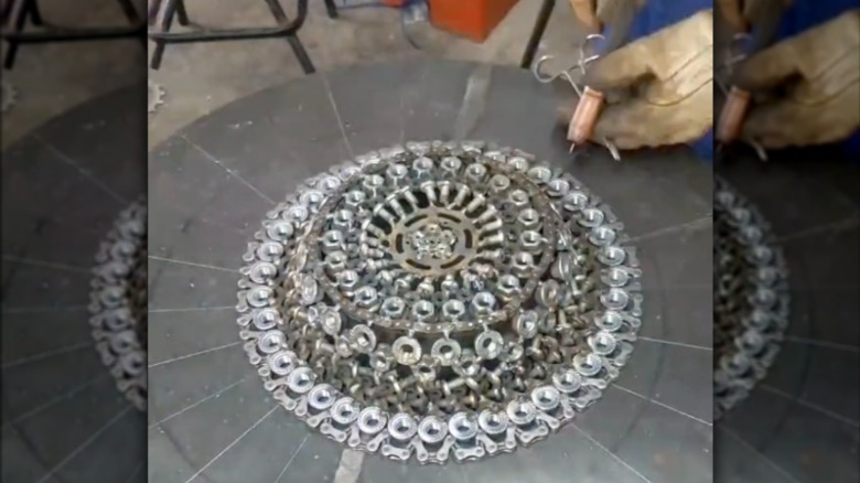 making bicycle chain bowl