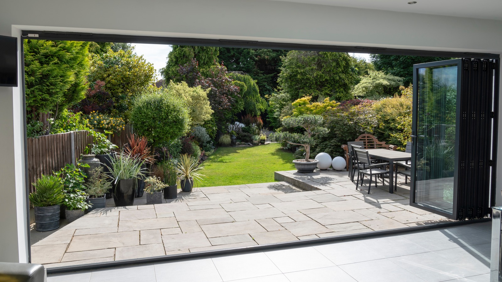 Alternatives To Bifold Patio Doors For A Stunning Outdoor Space