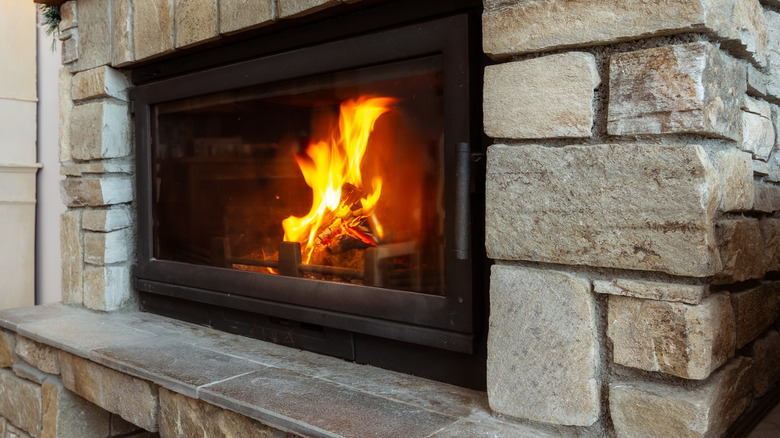 Fireplace with visible edge