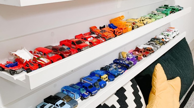 Toy storage using an IKEA picture ledge