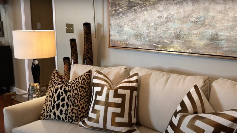 Animal print decor
