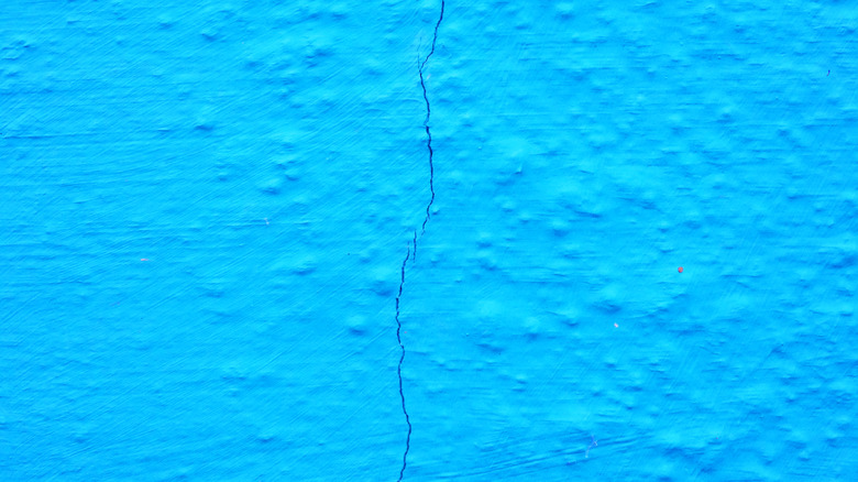 Long, singular crack in pool