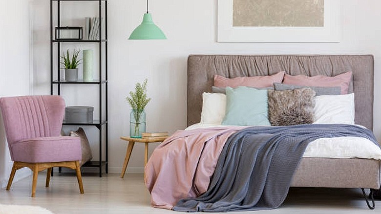 Dusted pastels in bedroom