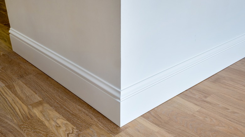 corner with baseboard