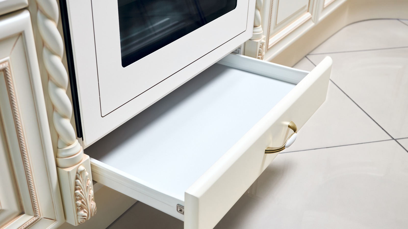 How To Open A Stuck Oven Drawer Without Causing Any Damage