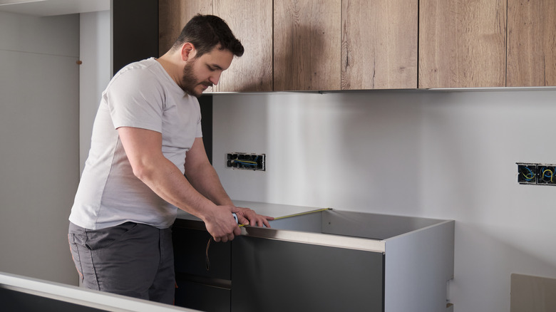 installing new kitchen